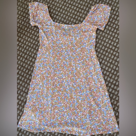 Billabong sundress - Picture 4 of 11